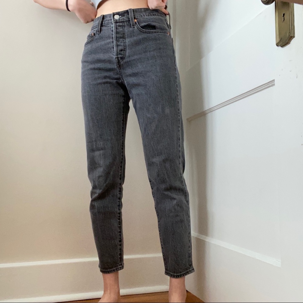 Levi’s Wedgie Jeans in Break a Leg Black